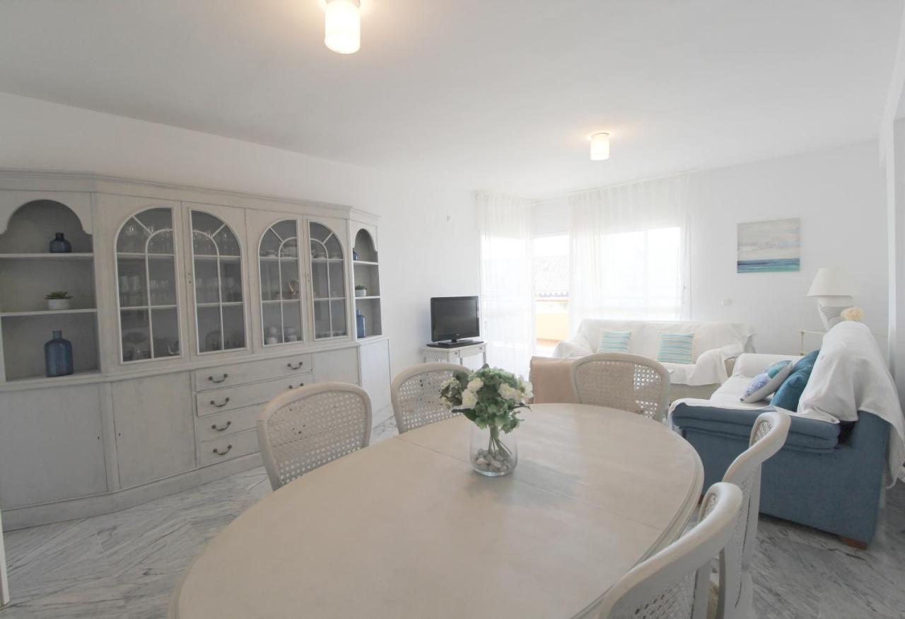 Lovely Bahia Marbella Apartment Luaran gambar