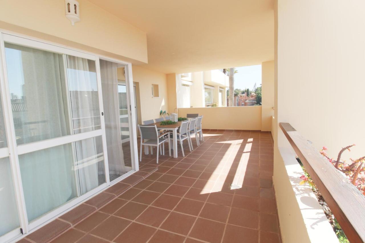 Lovely Bahia Marbella Apartment Luaran gambar